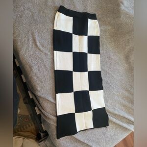 Checkered sweater skirt